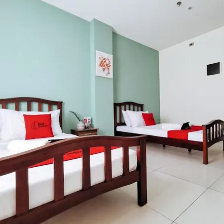 Reddoorz Plus Near Bangko Sentral Ng Pilipinas Davao